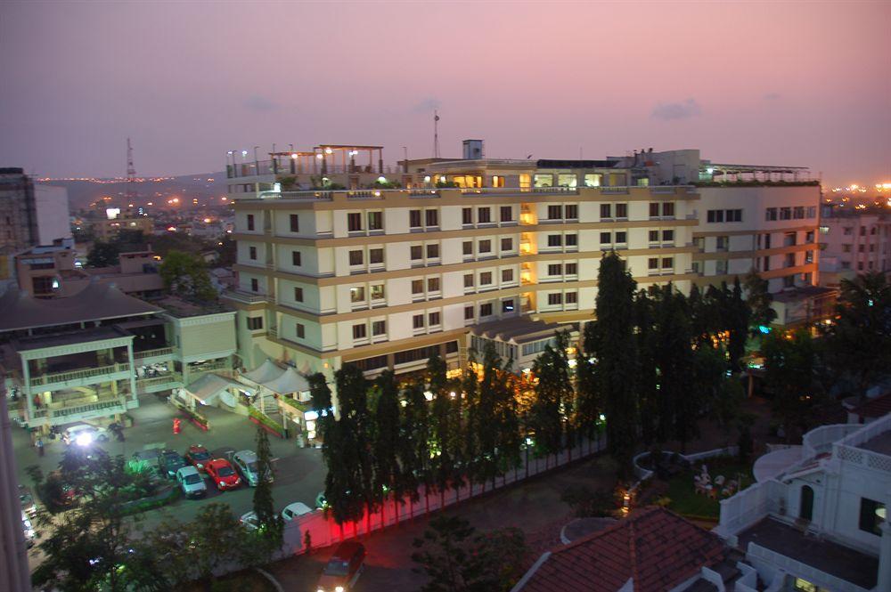 Hotel Daspalla Visakhapatnam Bagian luar foto