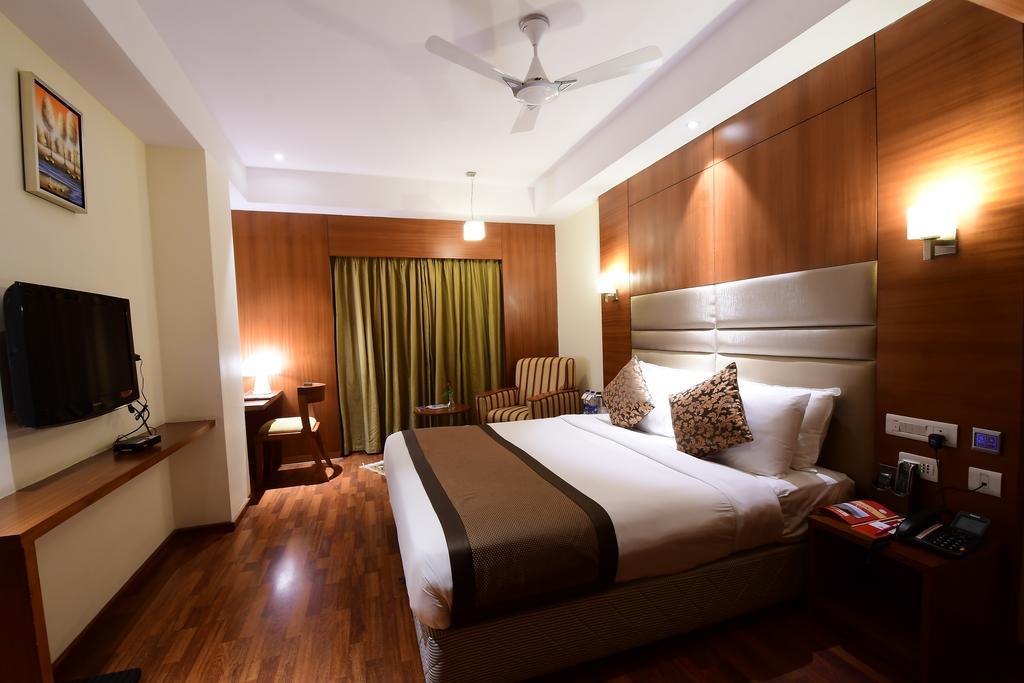 Hotel Daspalla Visakhapatnam Bagian luar foto