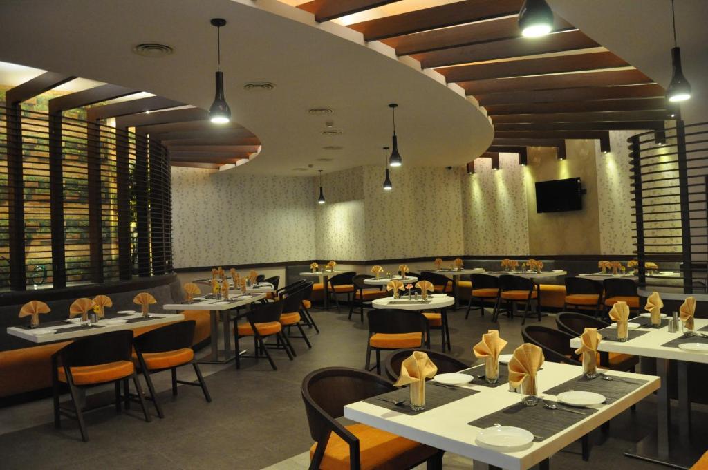 Hotel Daspalla Visakhapatnam Bagian luar foto