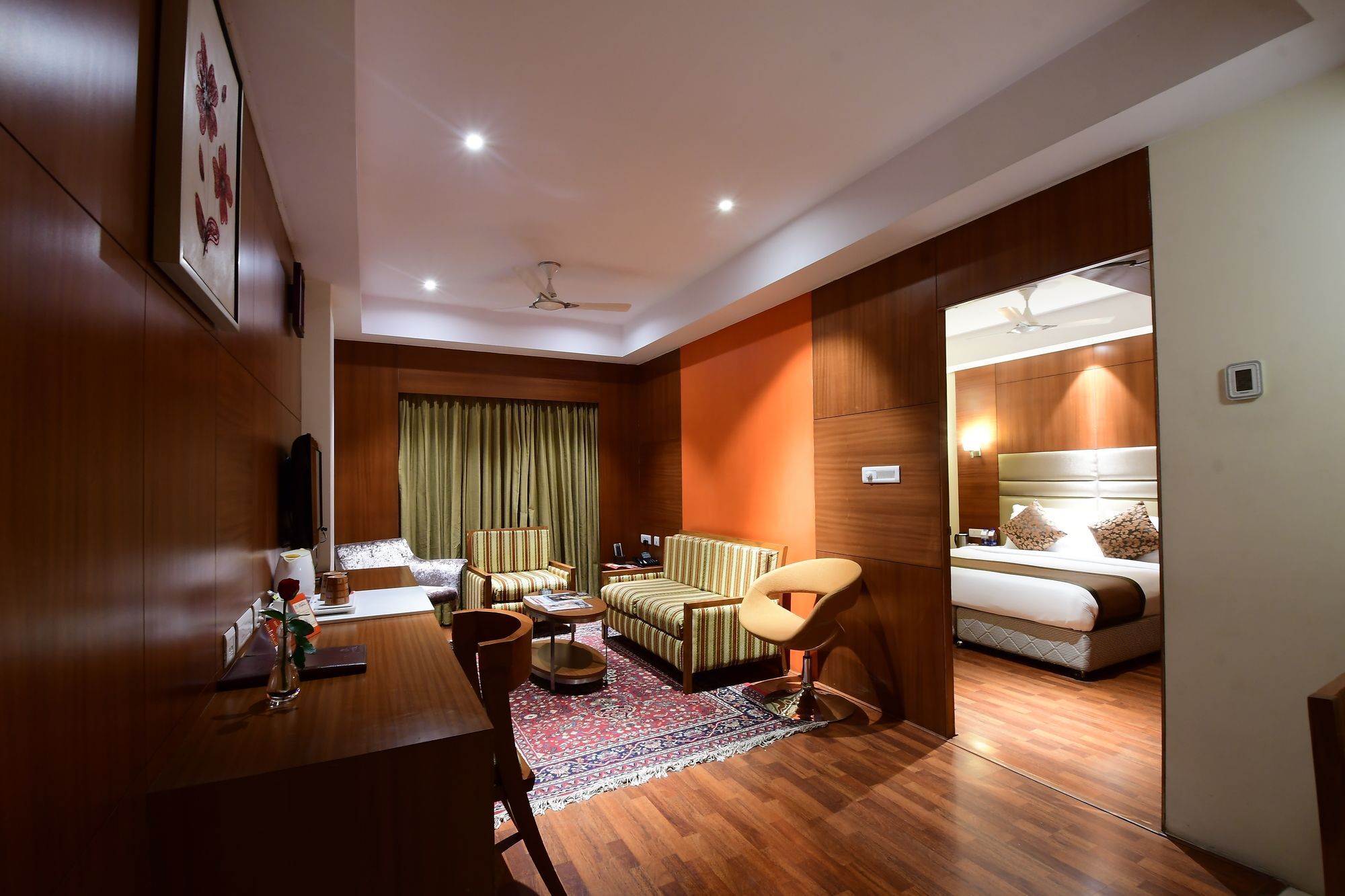 Hotel Daspalla Visakhapatnam Bagian luar foto