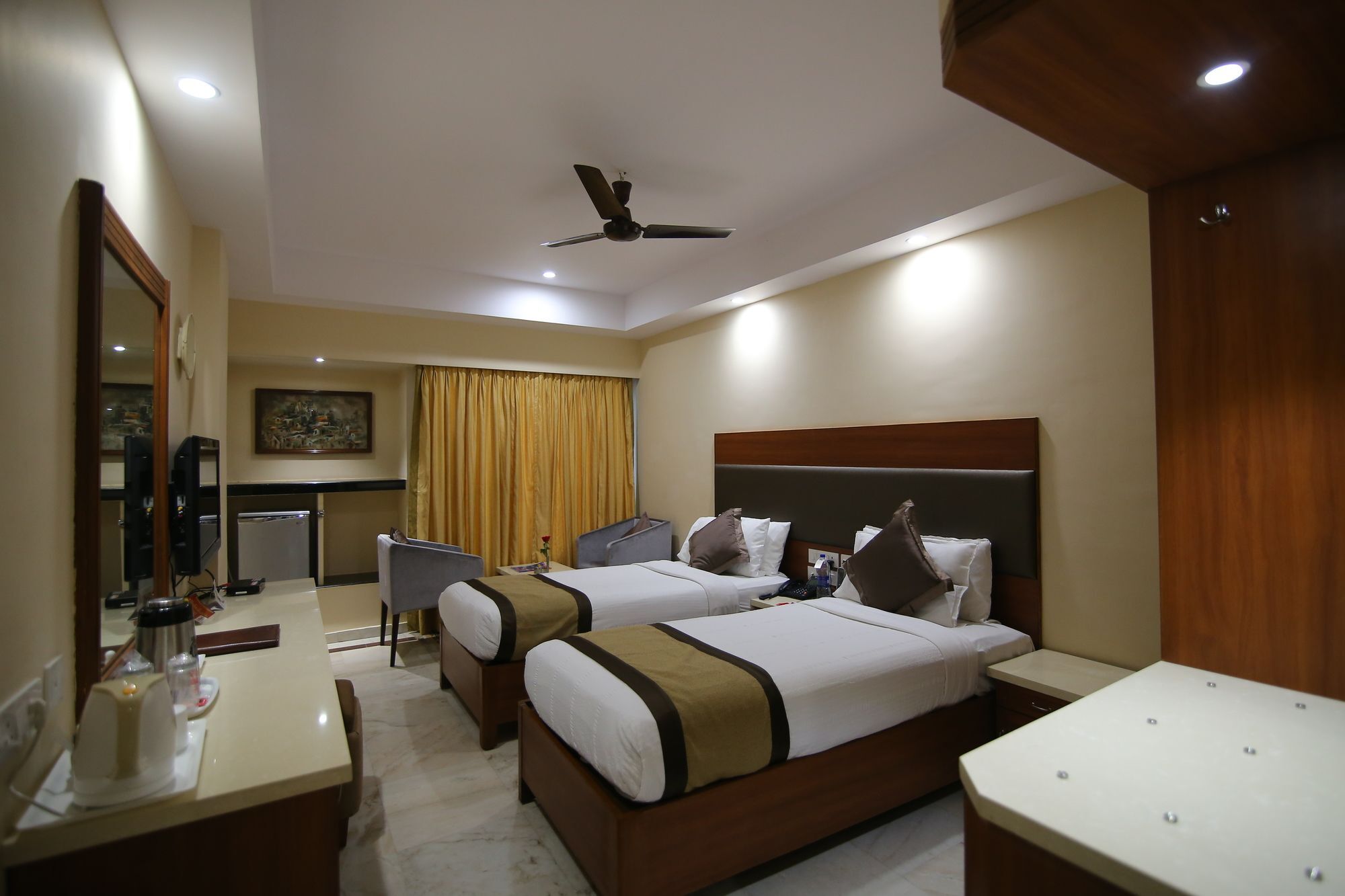 Hotel Daspalla Visakhapatnam Bagian luar foto