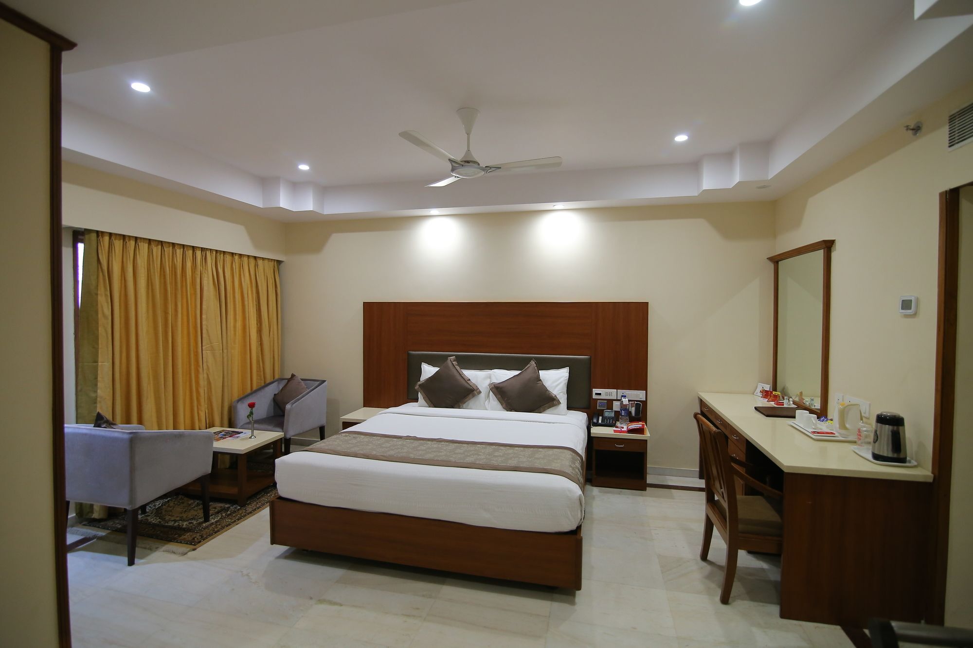 Hotel Daspalla Visakhapatnam Bagian luar foto
