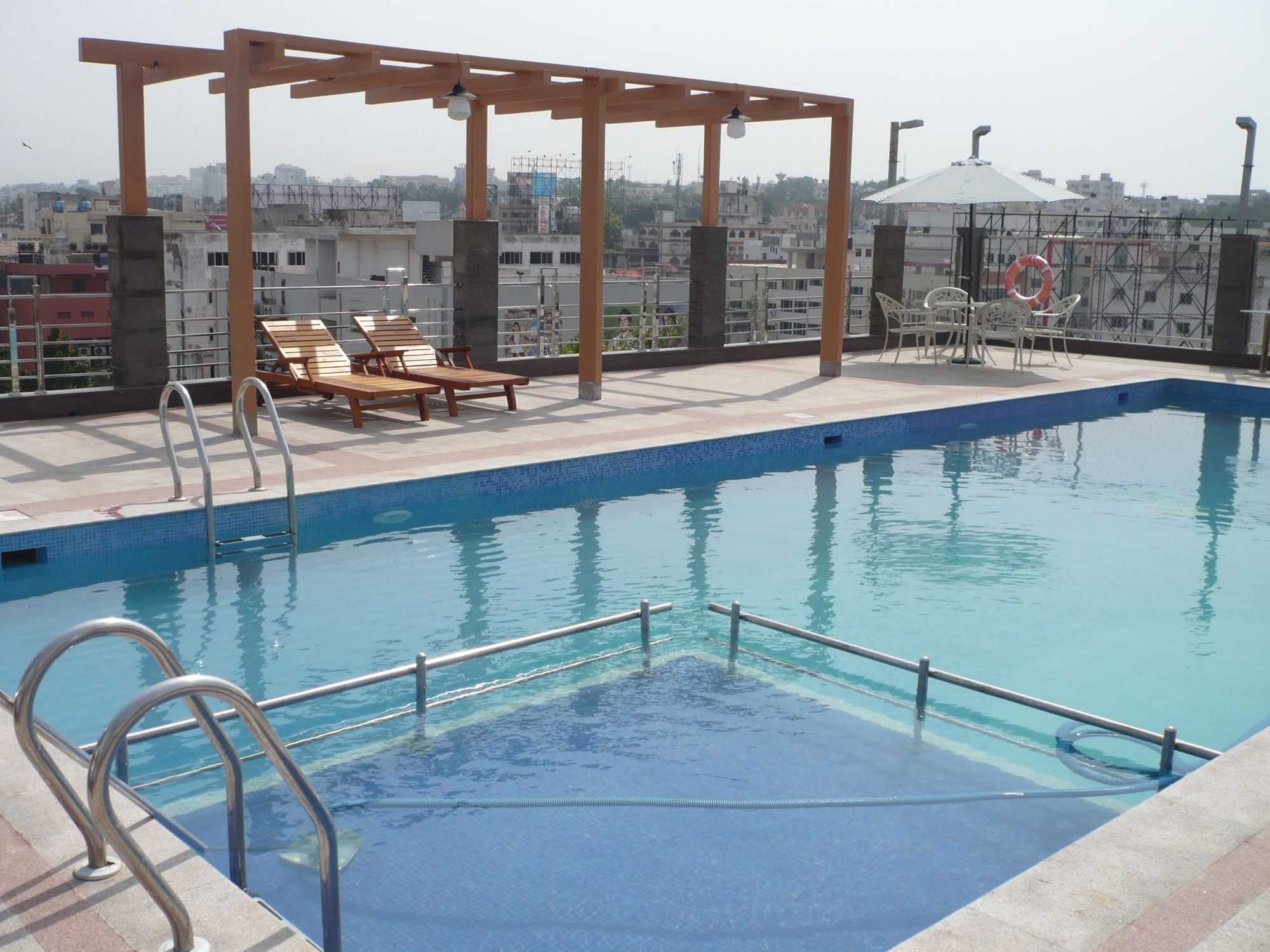 Hotel Daspalla Visakhapatnam Bagian luar foto
