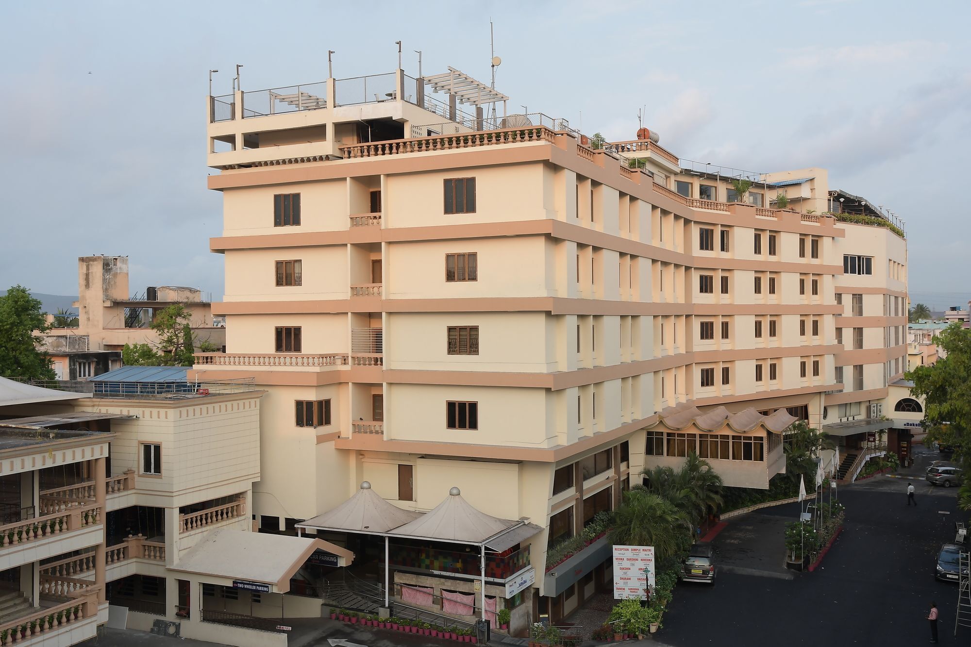 Hotel Daspalla Visakhapatnam Bagian luar foto